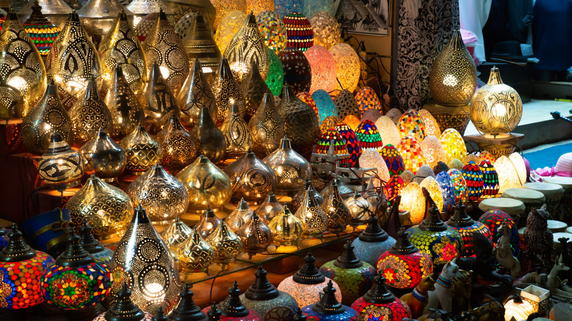 orientalische Lampen auf dem Markt