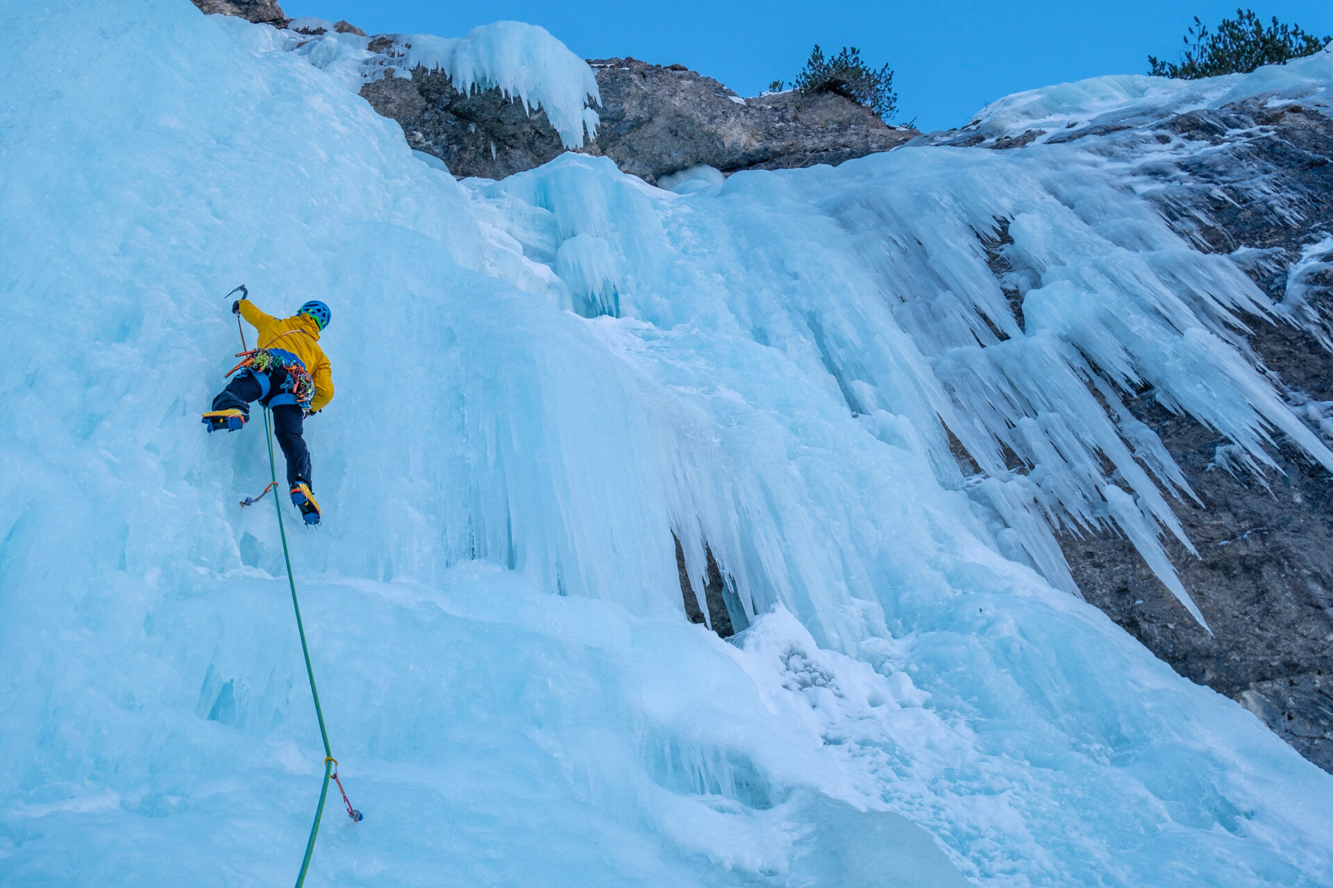 Eisklettern für Einsteiger in Pyhä Finnland