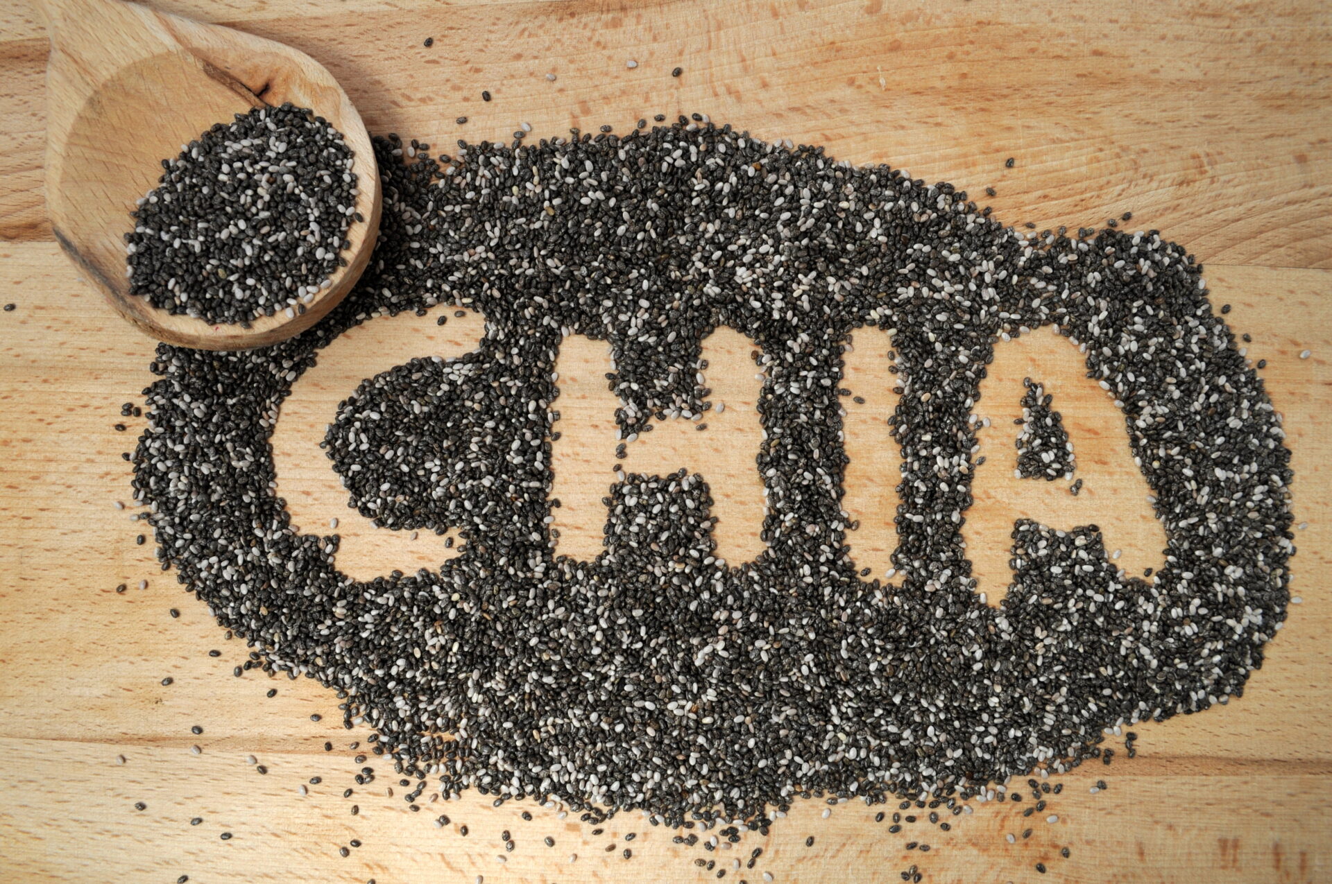 Chiasamen und Zitronensaft