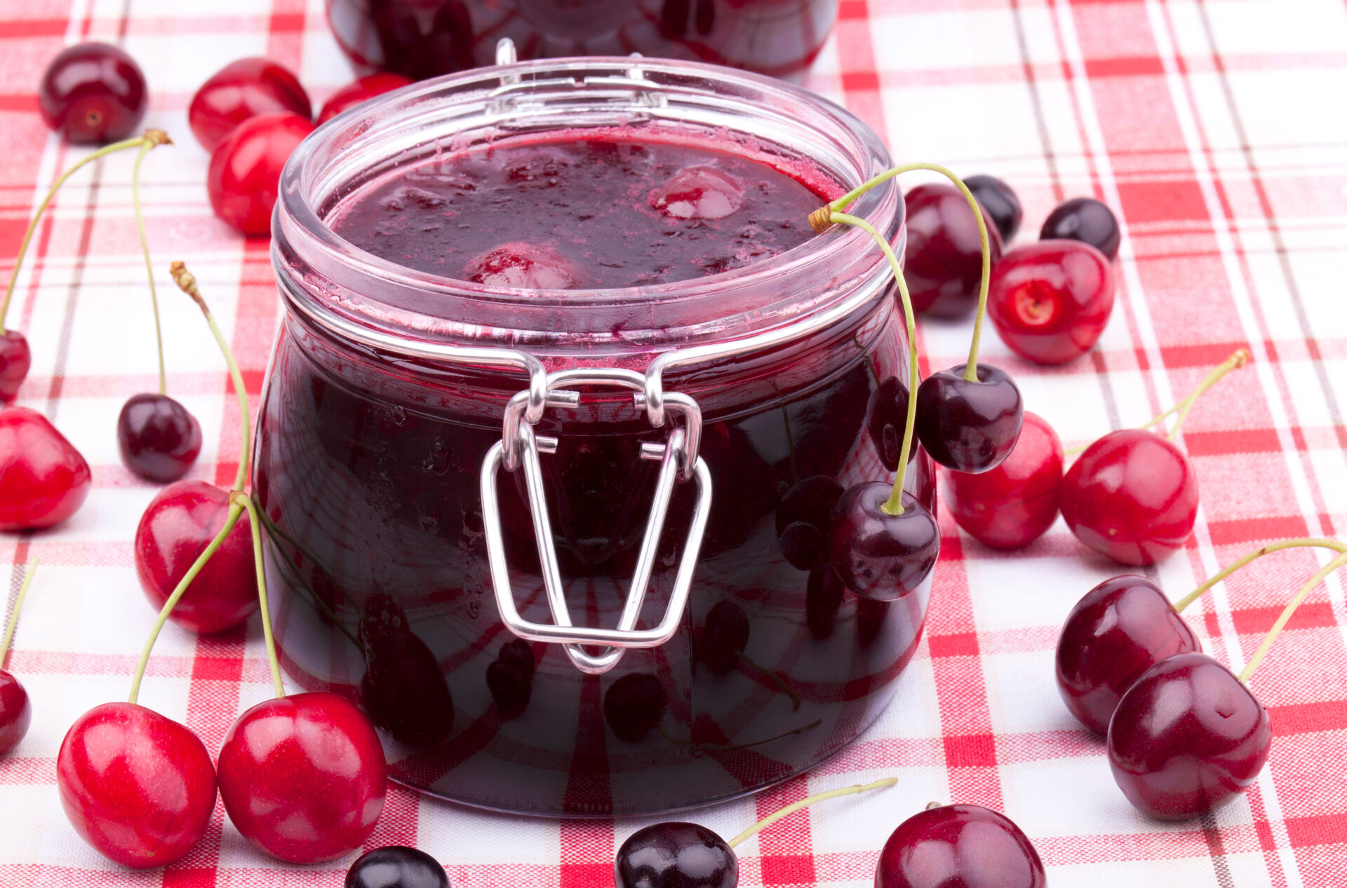 Kirschmarmelade – Sommer im Glas