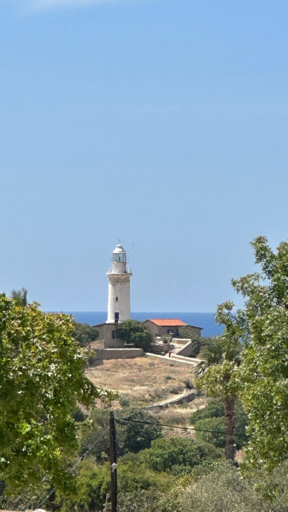 Leuchtturm mit Meer auf Zypern