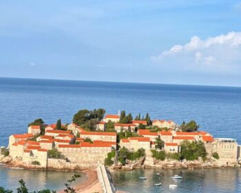 Blick auf Sveti Stefan Insel