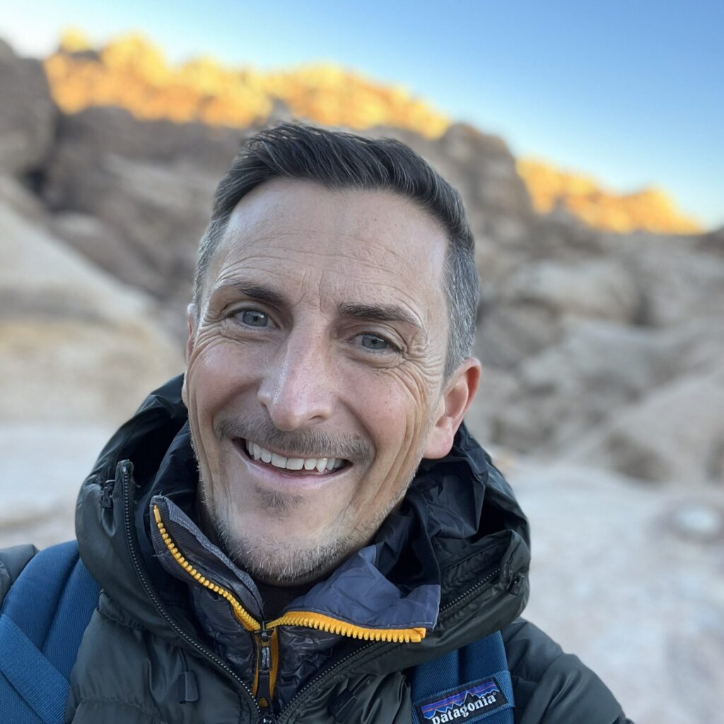 Porträt Stefan Berge mit Jacke